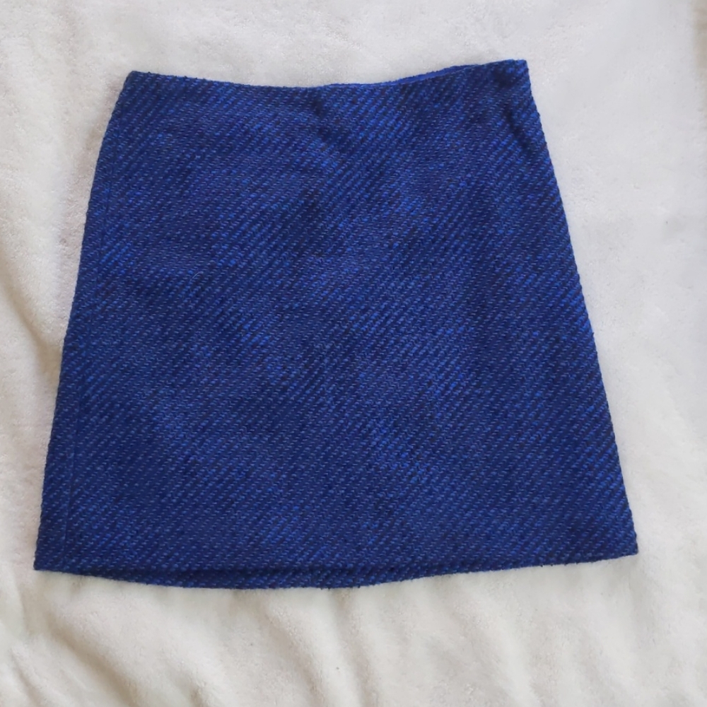 NWT Blue tweed skirt